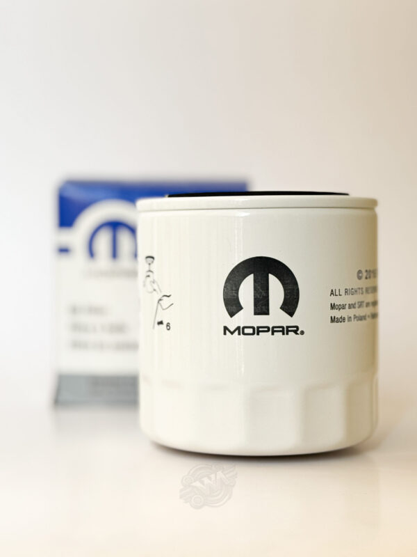 Mopar MO-041 Oil Filter | Genuine OEM Engine Oil Filter 05038041 AA - Image 2
