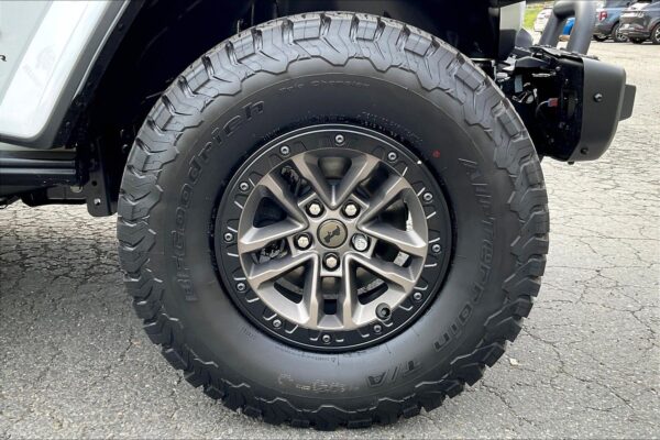 Genuine Mopar 17x8 Inch Bronze Beadlock Capable Wheel – OE Final Edition for Jeep Rubicon 392