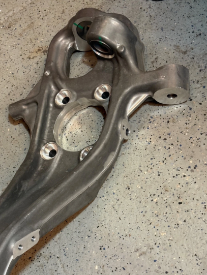 Genuine Mopar 68356886AA Front Right Steering Knuckle For Alfa Romeo Models 2 68356886AA